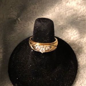 10kt gold engagement ring